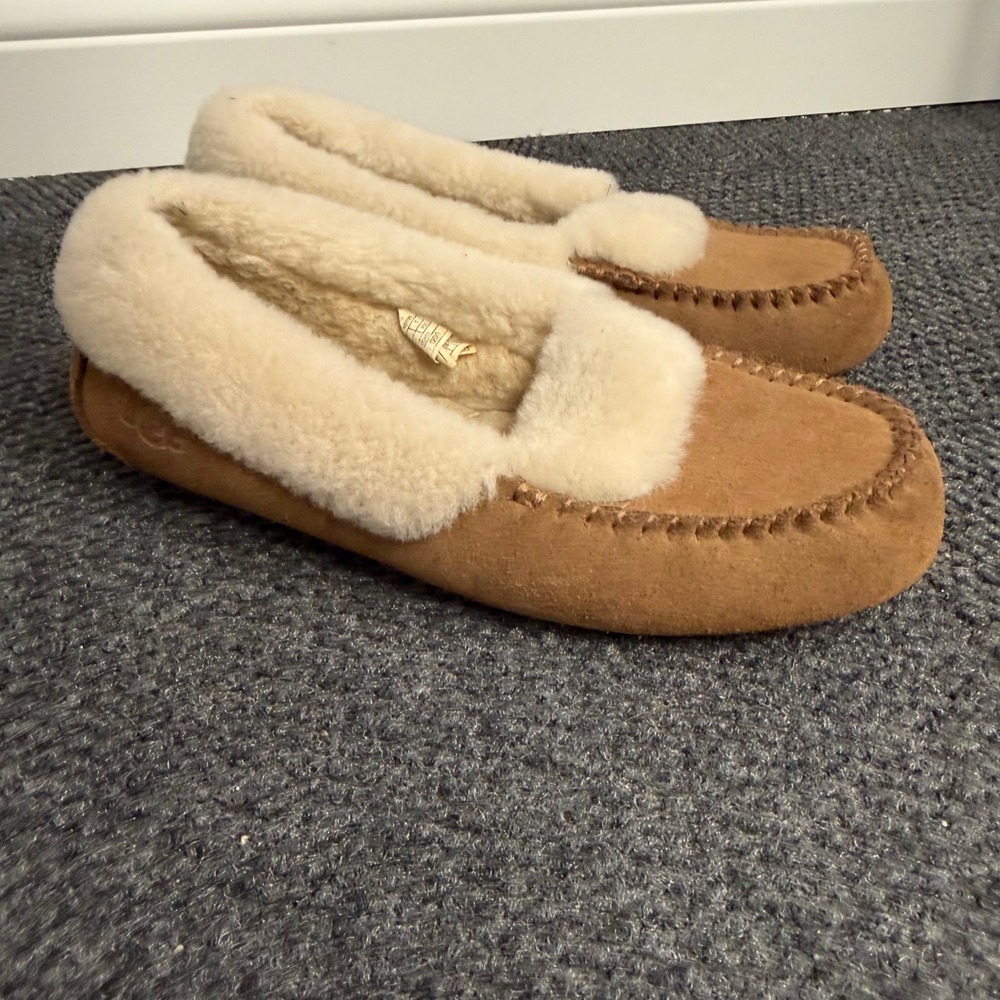 UGG Ansley Chestnut Suede Moccasin Slippers 1112301 Womens Size 9